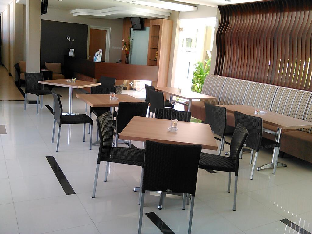 Choice Stay Hotel Denpasar Buitenkant foto